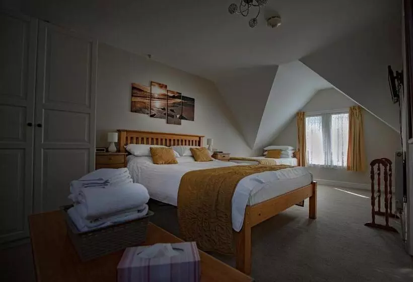 Aamiaismajoitus (B&B) Claremont Guesthouse