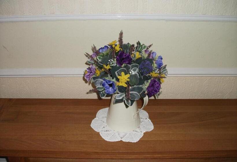 مبيت وإفطار Claremont Guesthouse