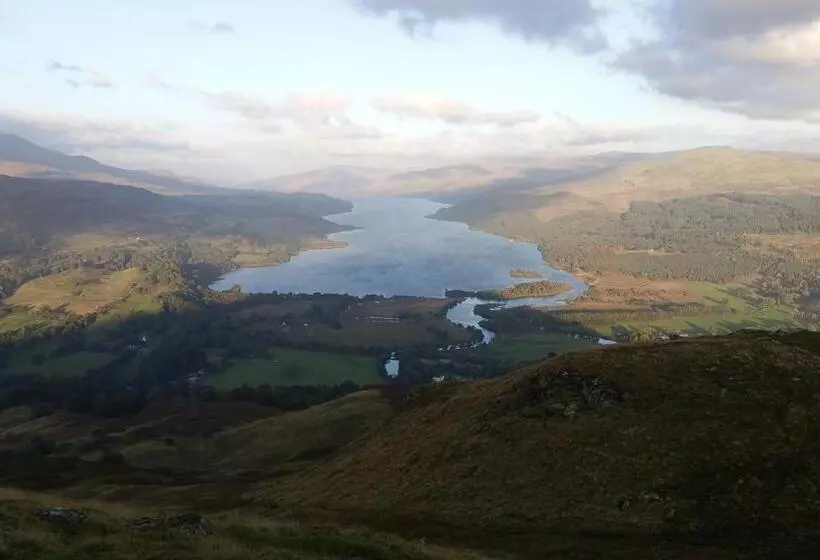 تختخواب و صبحانه Dall Lodge Country House