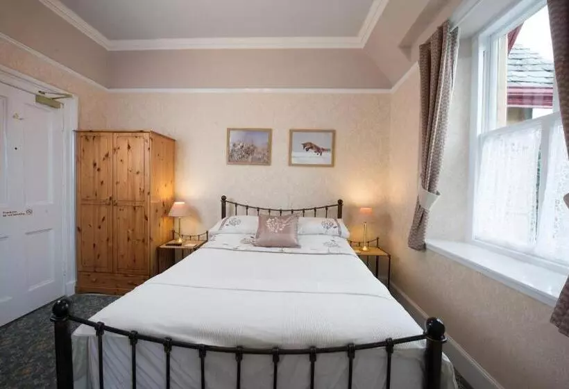 تختخواب و صبحانه Dall Lodge Country House