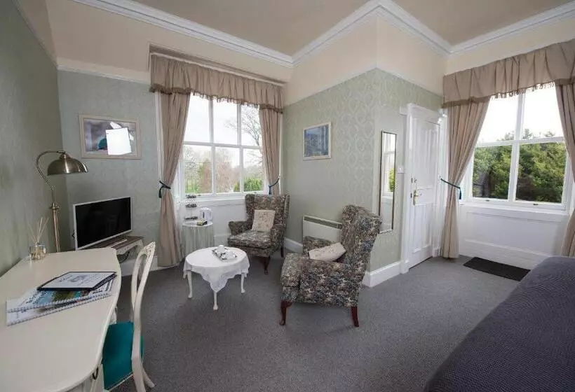 تختخواب و صبحانه Dall Lodge Country House