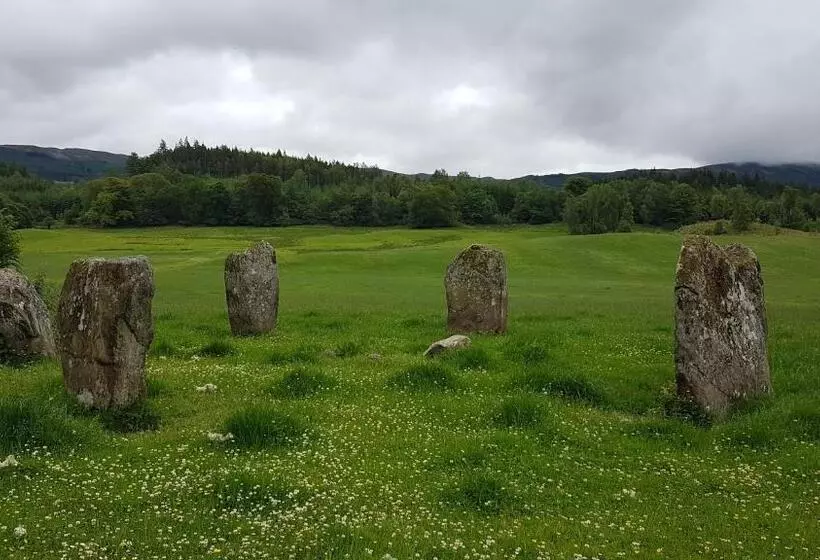 تختخواب و صبحانه Dall Lodge Country House