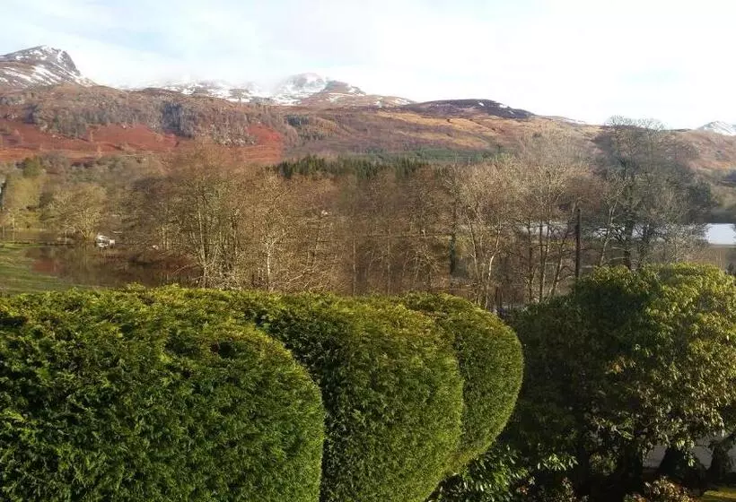 تختخواب و صبحانه Dall Lodge Country House