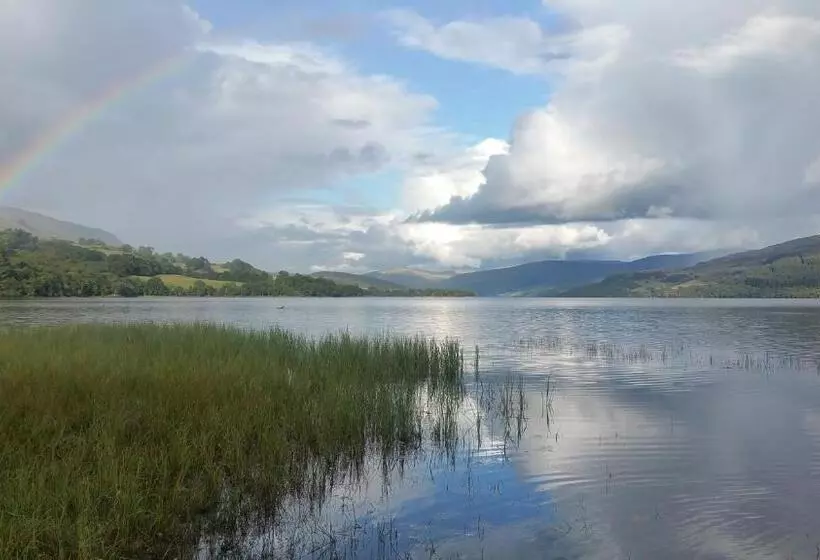 تختخواب و صبحانه Dall Lodge Country House