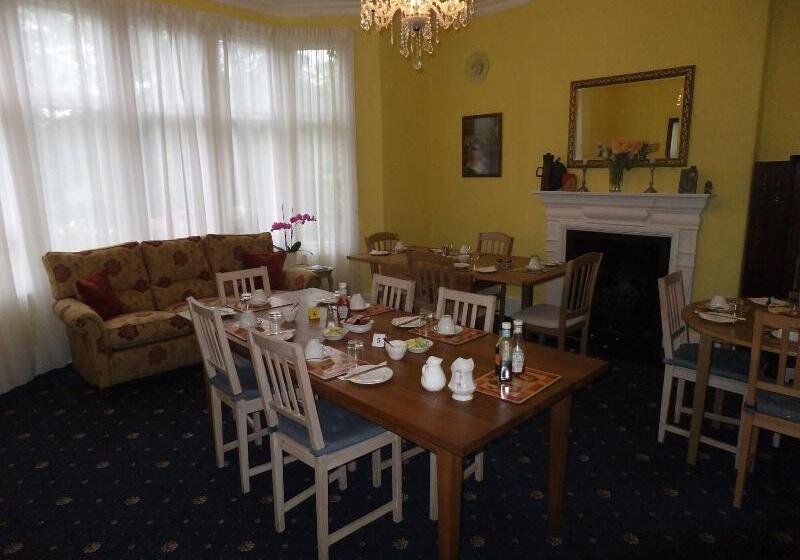 צימר Elgin Villa