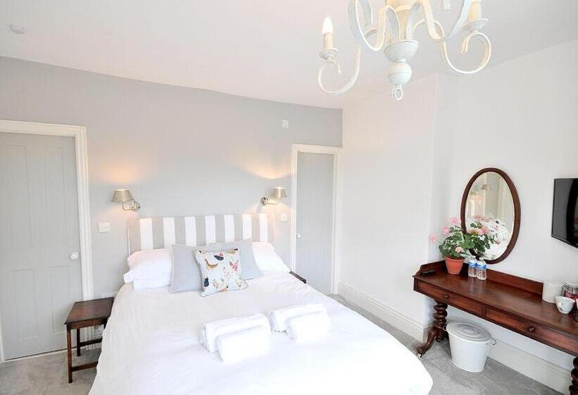 Bed and Breakfast Poplars Farm