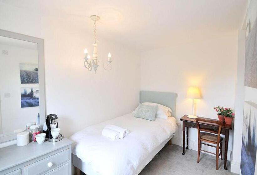 Bed and Breakfast Poplars Farm