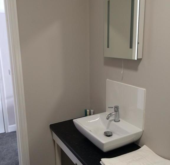 ベッドアンドブレックファースト The Boathouse