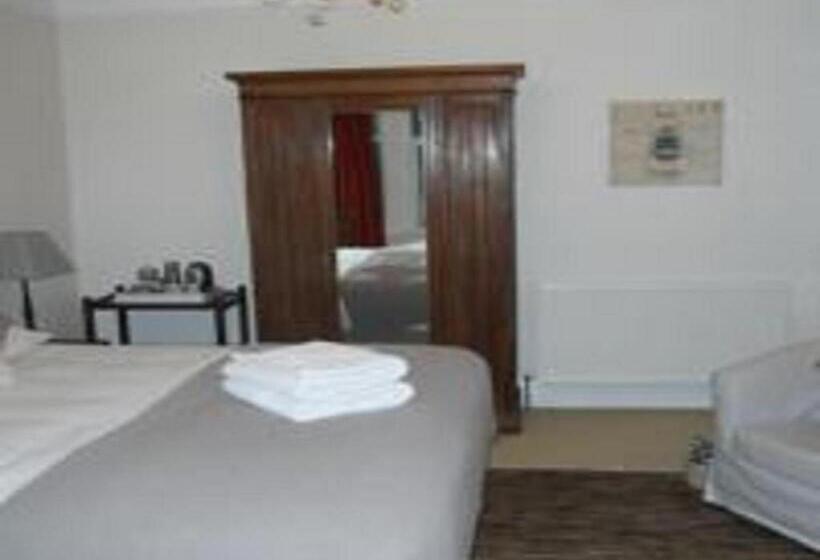 민박 The Hive At 52