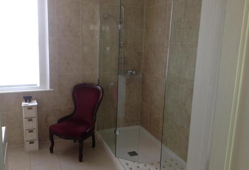 ベッドアンドブレックファースト Three Ivy Cross