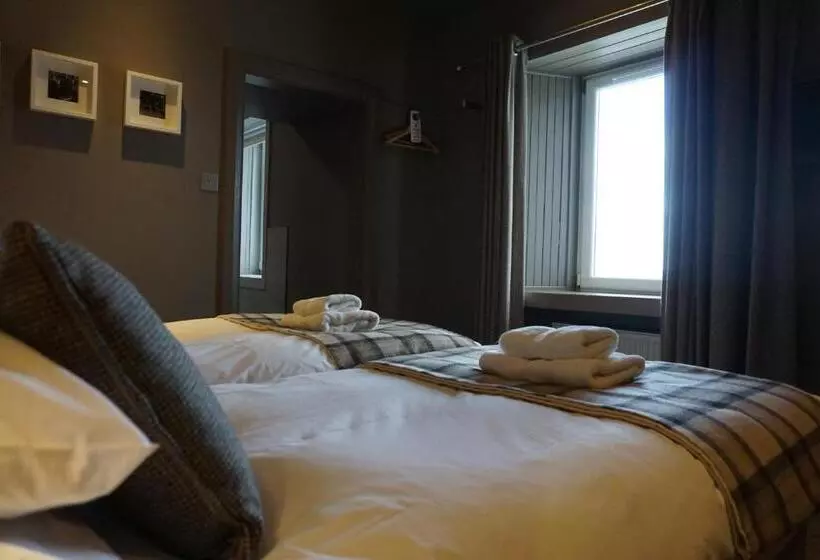 Hotel Lochside