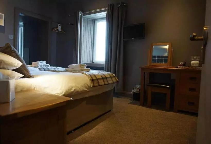 Hotel Lochside