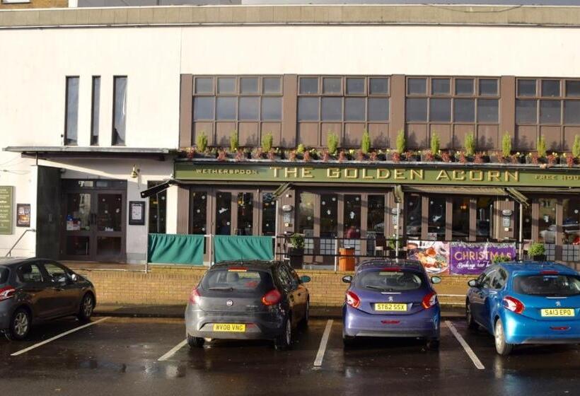 Hotell The Golden Acorn Wetherspoon