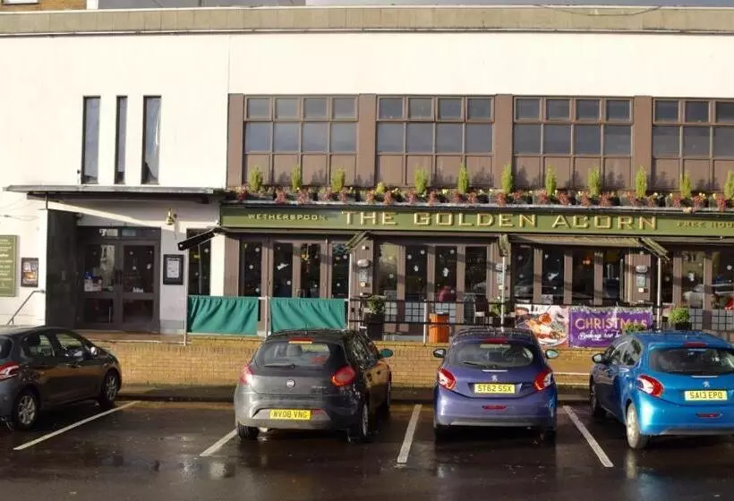 ホテル The Golden Acorn Wetherspoon