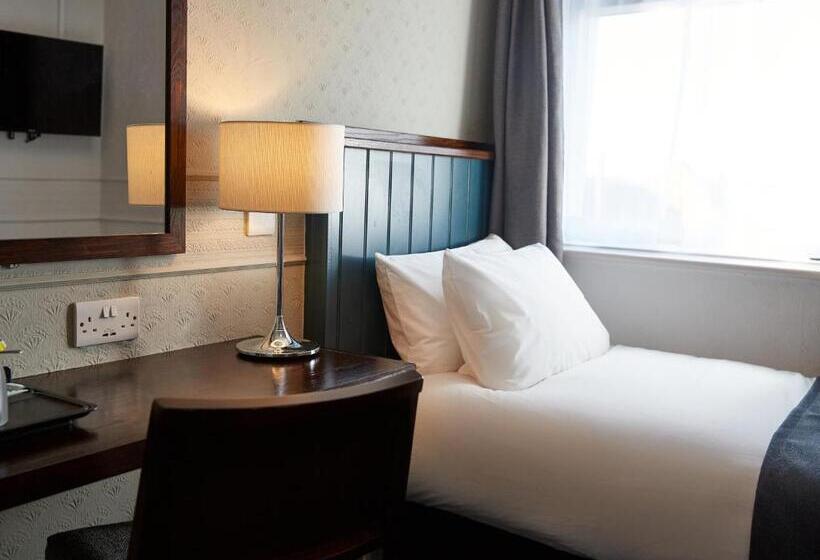 ホテル The Spyglass & Kettle By Greene King Inns