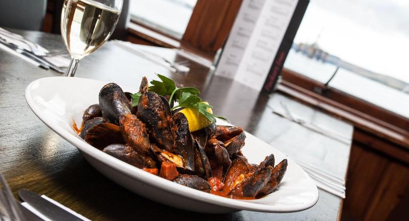 בית מלון כפרי Tuckers Inn