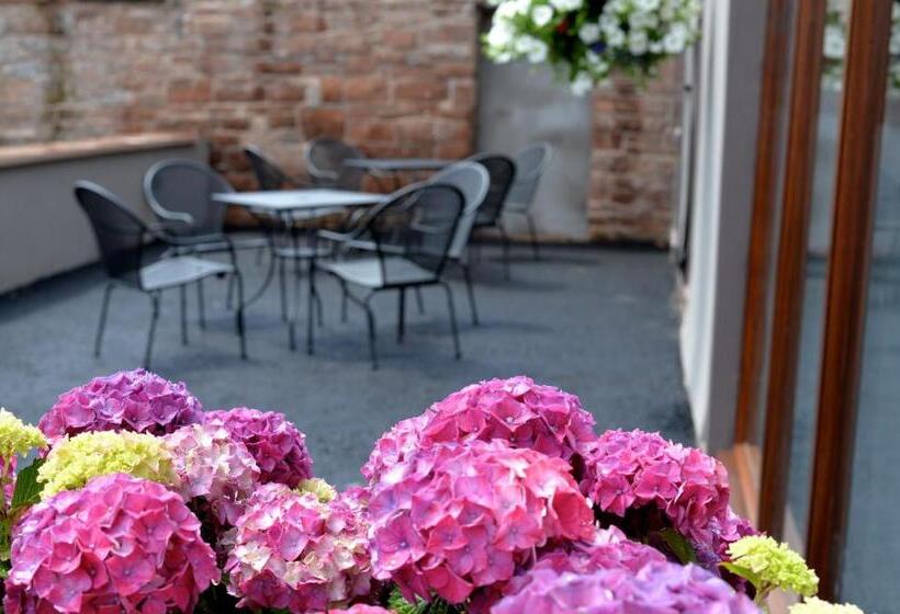 Scotch Arms Mews Bed & Breakfast