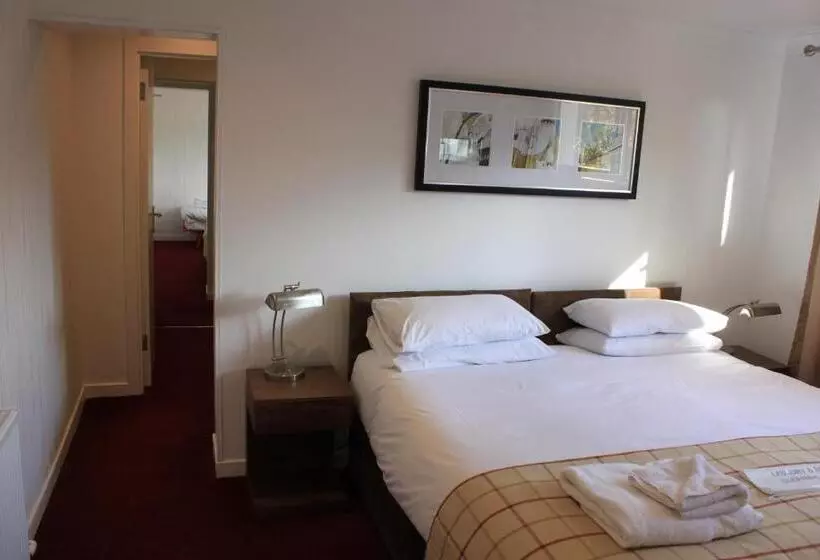 The Brander Lodge Hotel And Bistro