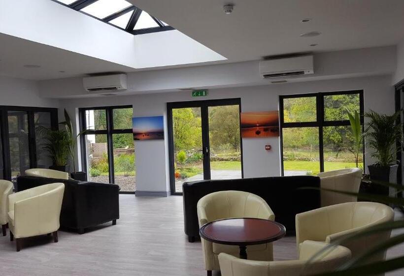 The Brander Lodge Hotel And Bistro