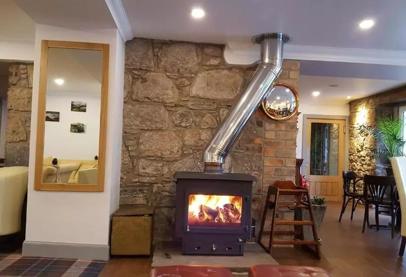 The Brander Lodge Hotel And Bistro