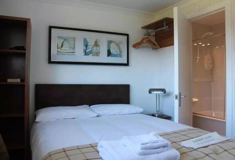 The Brander Lodge Hotel And Bistro