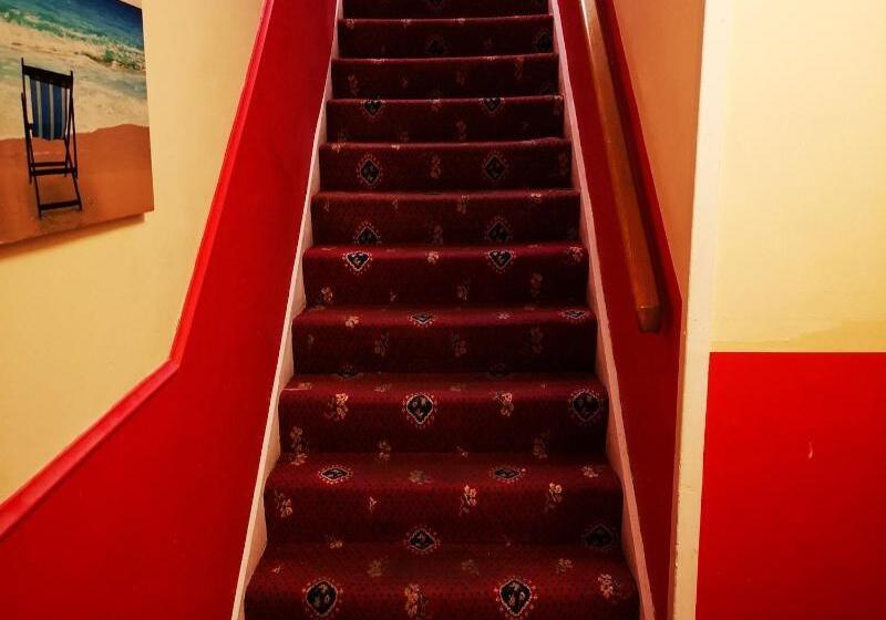 فندق صغير Claredon