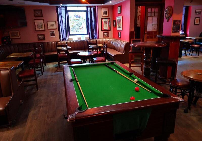 فندق صغير Claredon