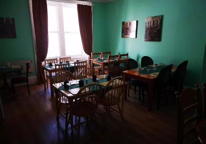 Auberge Claredon