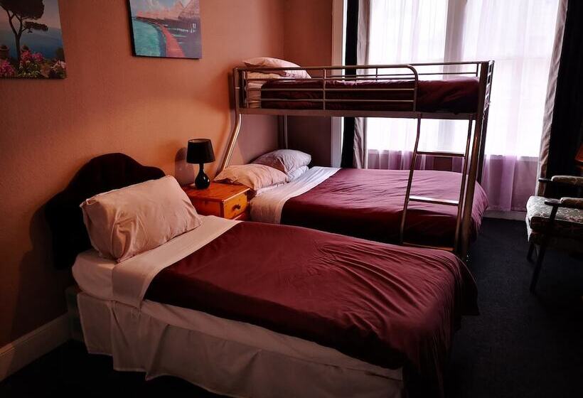 فندق صغير Claredon