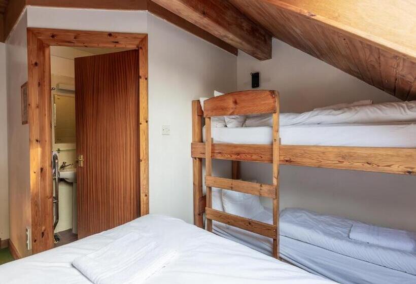 הוסטל Insh Hall