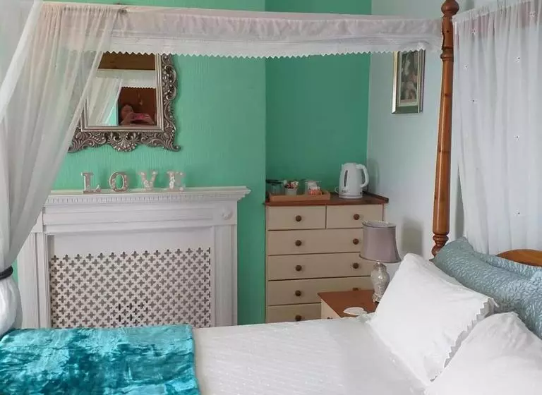 Bed and Breakfast Beaches Guesthouse