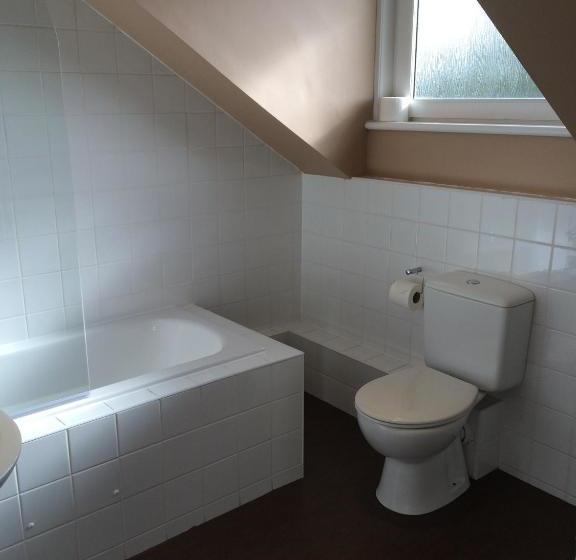 민박 No.2 Troon Road