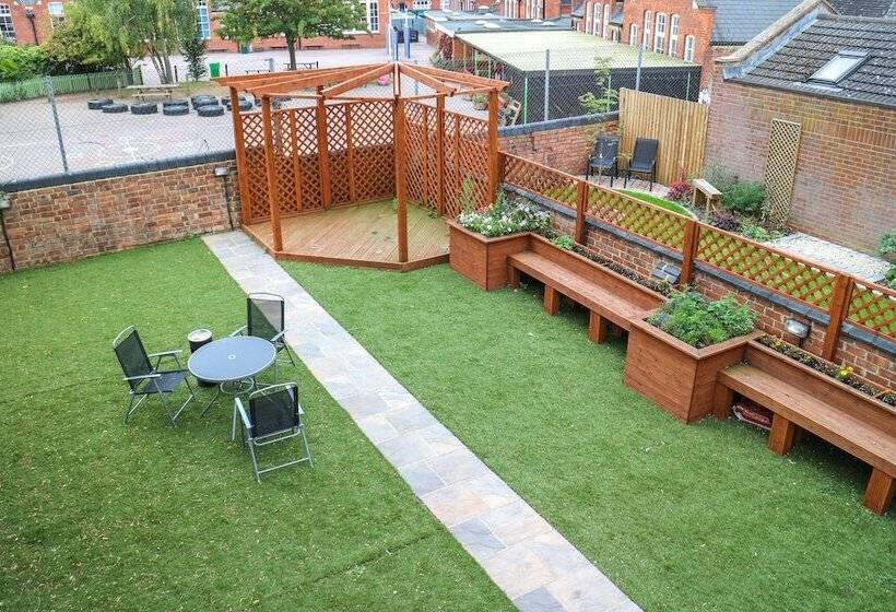 ベッドアンドブレックファースト Oscar Lodge