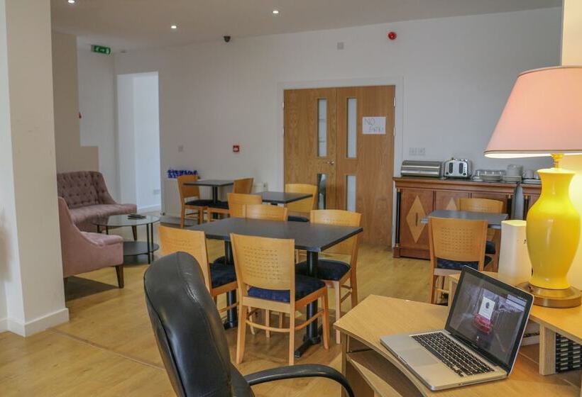 ベッドアンドブレックファースト Oscar Lodge