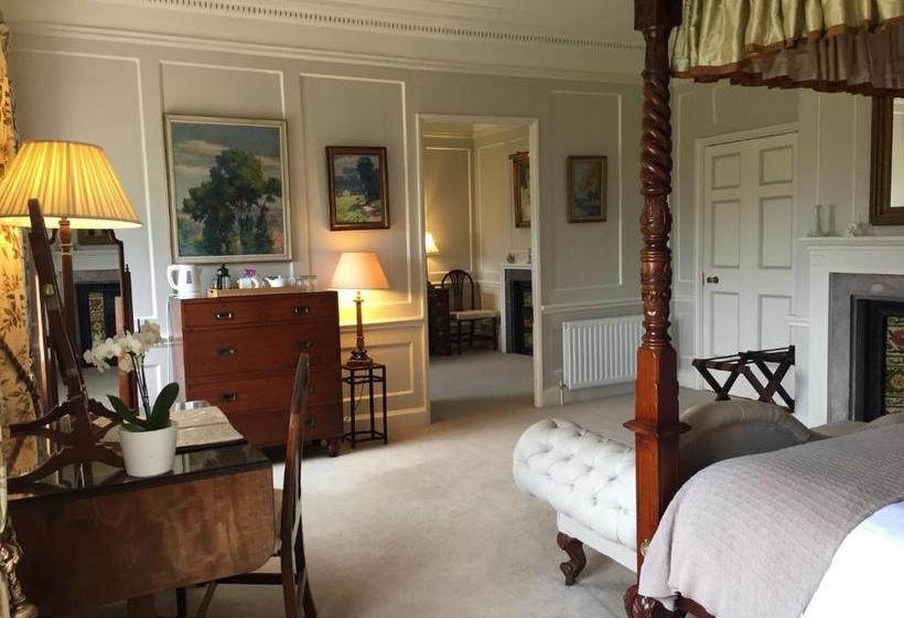 צימר Pentillie Castle And Estate