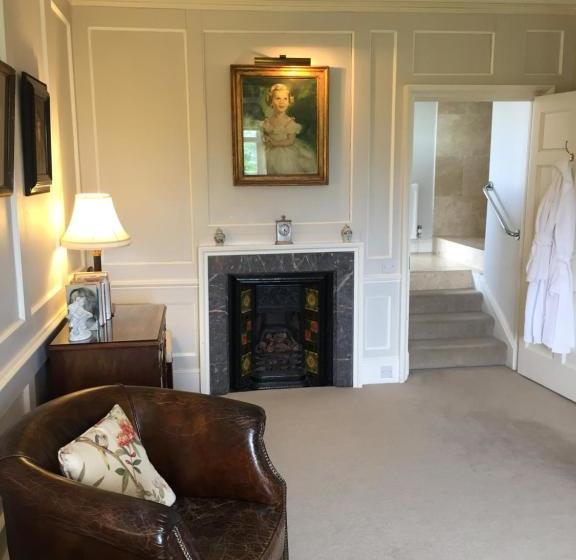 צימר Pentillie Castle And Estate