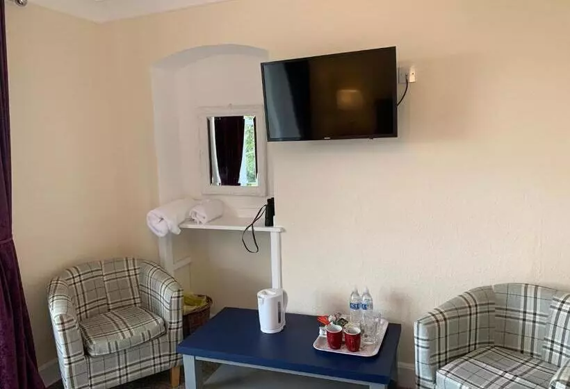 تختخواب و صبحانه Room Only At Wetherby Nairn