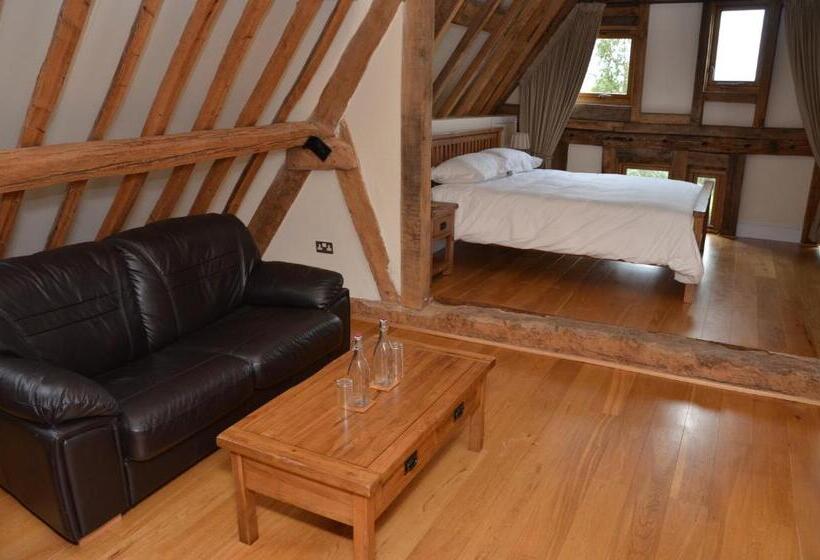 مبيت وإفطار Sabine Barn