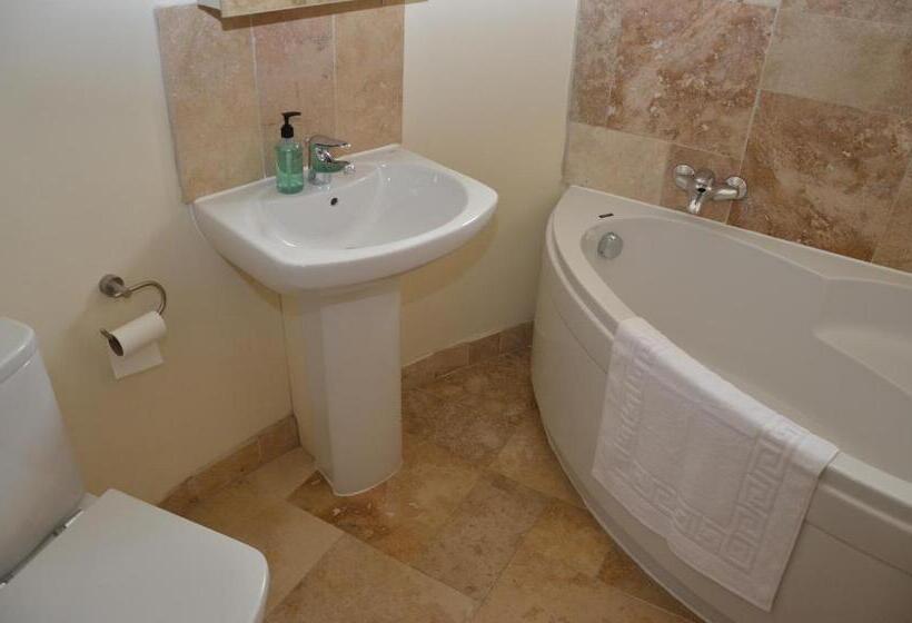 مبيت وإفطار Sabine Barn