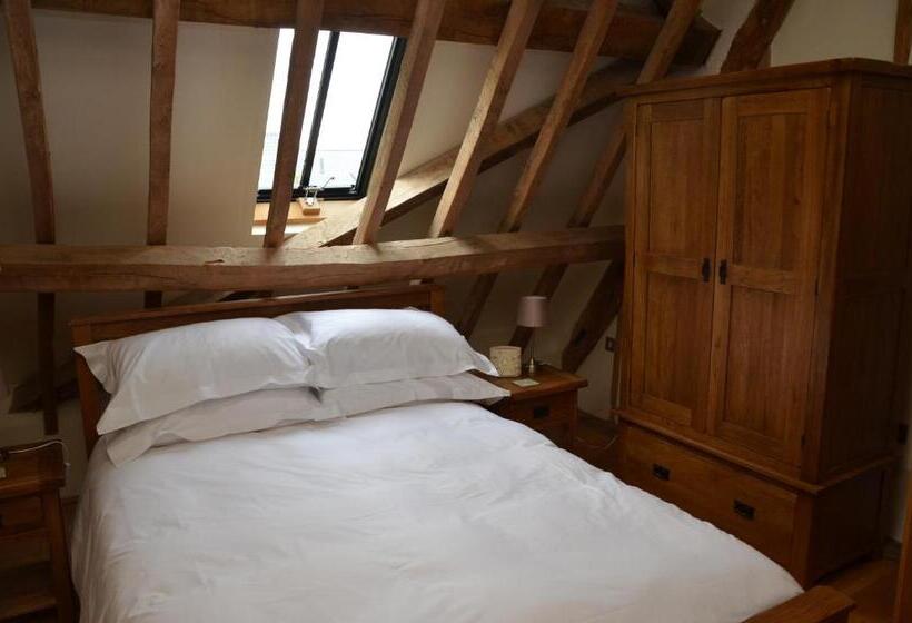 مبيت وإفطار Sabine Barn