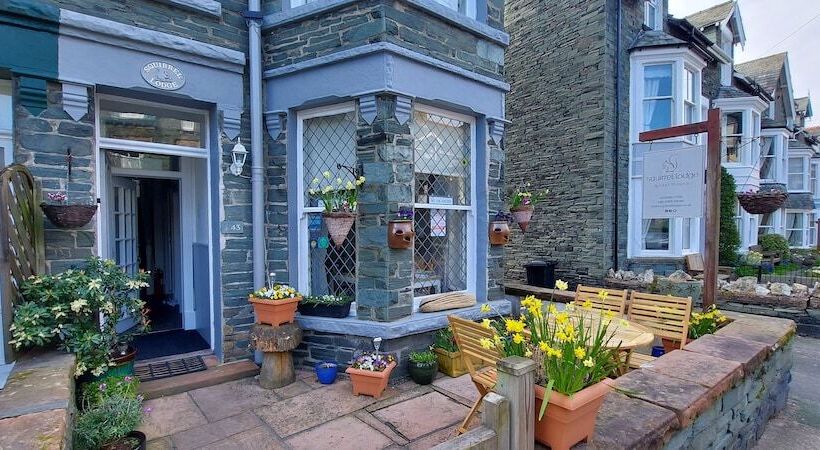 مبيت وإفطار Squirrel Lodge