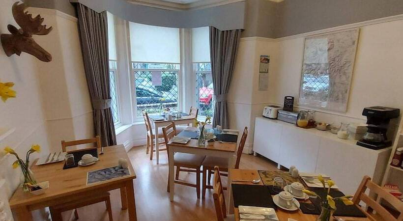 مبيت وإفطار Squirrel Lodge