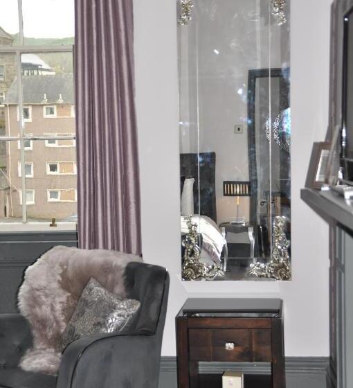 ベッドアンドブレックファースト The Bank Guest House