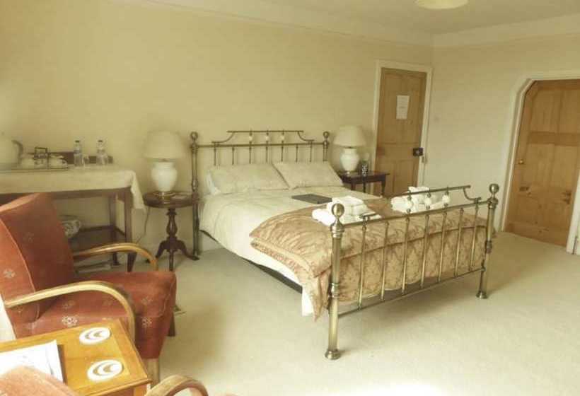 Clotworthy House Bed & Breakfast