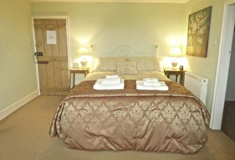 Clotworthy House Bed & Breakfast