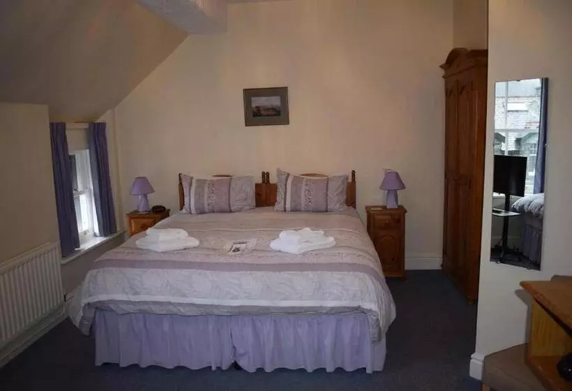 تختخواب و صبحانه Cragside Guest House