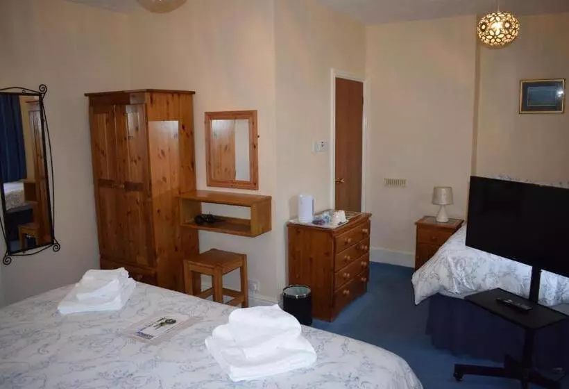 تختخواب و صبحانه Cragside Guest House