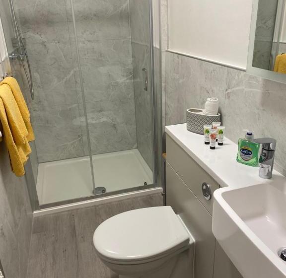 Downsfield Bed And Breakfast