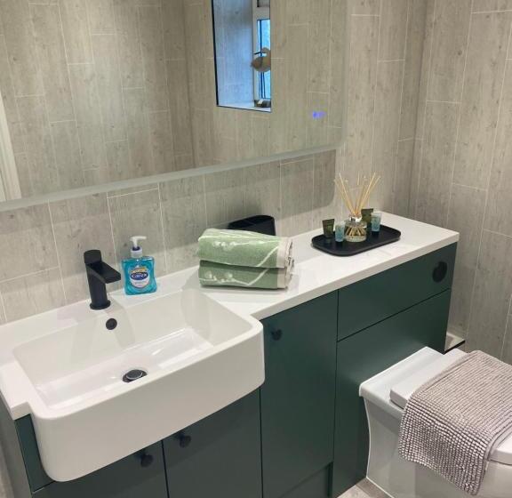 Downsfield Bed And Breakfast