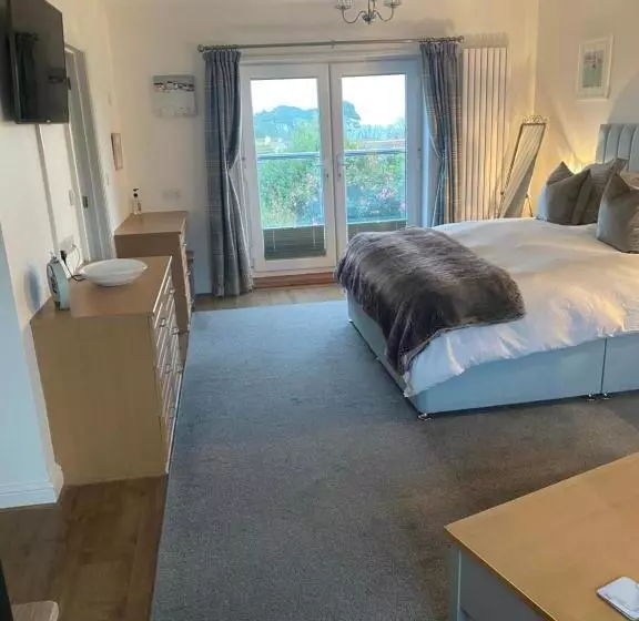 Downsfield Bed And Breakfast